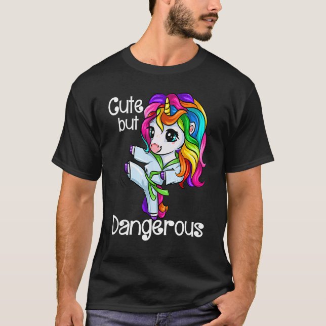 Unicorn Cute But Dangerous Funny Karate Taekwondo_ T-Shirt (Vorderseite)