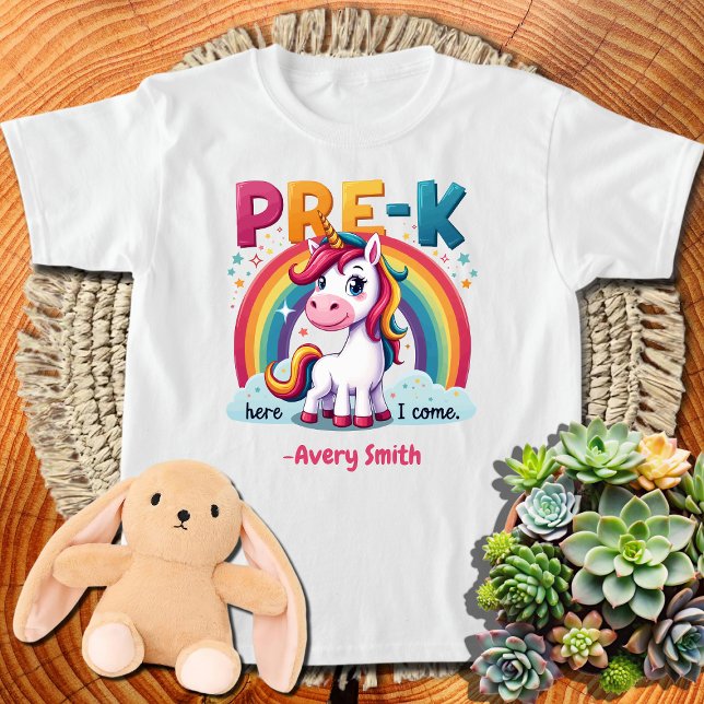 Unicorn Girls Pre-K Hier komme ich Personalisiert  T-Shirt (Von Creator hochgeladen)
