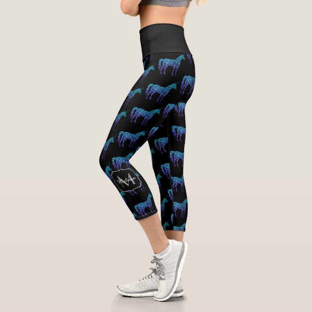 Unicorn Glitzern Aqua-blaues Omermuster Monogram Capri Leggings (Links)