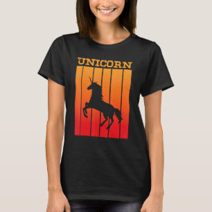 Unicorn Shadow Silhouette bei Sonnenuntergang T-Shirt