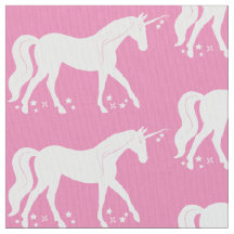 Unicorn unter den Sternen in der Silhouette