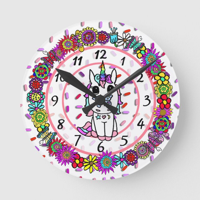 Unicorn Whimsical Folk Art Girl Runde Wanduhr (Vorderseite)