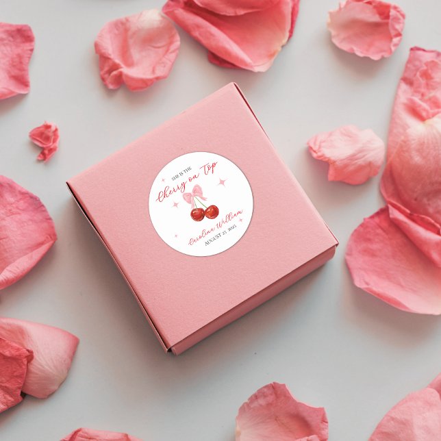 Unique Cherry auf Top Baby Dusche Runder Aufkleber (Von Creator hochgeladen)