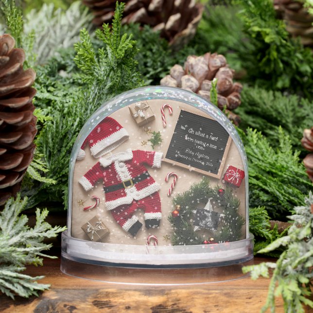 Unique Christmas pregnancy announcement  Schneekugeln (Winter)