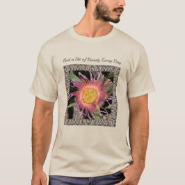 Unisex T - Shirt mit Atemberaubender Kaktus-Blume