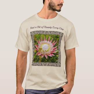 Unisex T - Shirt mit beeindruckender Protea