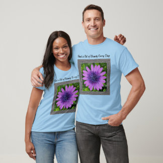 Unisex-T - Shirt mit Lila afrikanischer Daisy