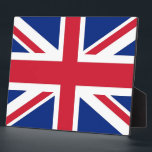 United Kingdom Flag Plaque Fotoplatte<br><div class="desc">Feiern Sie Ihre Liebe für das Vereinigte Königreich mit unserer exklusiven Plakette mit der britischen Flagge! Diese mit viel Liebe zum Detail gestaltete Plakette ist mehr als nur ein Zierwerk, sie ist eine Hommage an das reiche Erbe und den kulturellen Stolz Großbritanniens. Das elegante Design zeigt den berühmten Unijack und...</div>