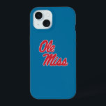 Universität Mississippi | Ole Miss Script iPhone 15 Hülle<br><div class="desc">Karo diese Entwürfe der Universität Mississippi! Hier finden Sie die neuesten Mississippi Rebels. Alle diese Zazzle Produkte sind mit Ihrem Klassenjahr,  Ihrem Namen und Ihrem Club individuell anpassbar. Diese Produkte sind perfekte Geschenke für die Ole Miss Universität Student,  Alumni,  Familie,  Freund oder Fan in Ihrem Leben.</div>
