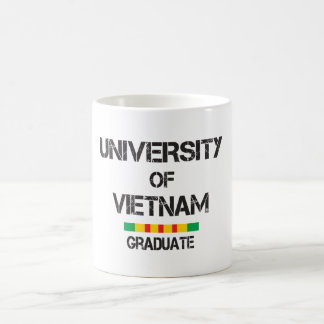 Universität von Vietnam-Absolvent beunruhigte 1 Tasse