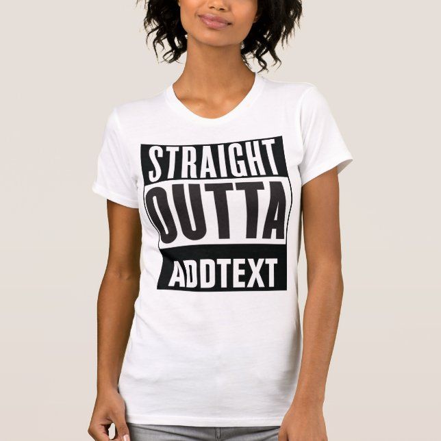 Unmittelbar hinter dem Text T-Shirt (Vorderseite)