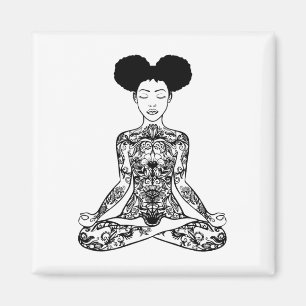 Unordentlicher Dutt Afro Frauen meditierend Medita Magnet