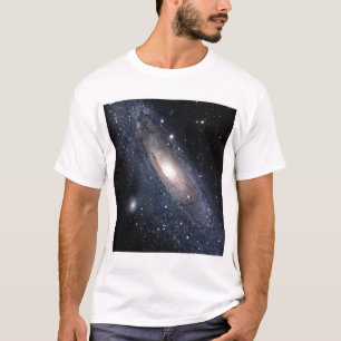 Unordentlichere 31, die große Galaxie im Andromed T-Shirt