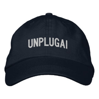 UNPLUGAI BESTICKTE BASEBALLKAPPE