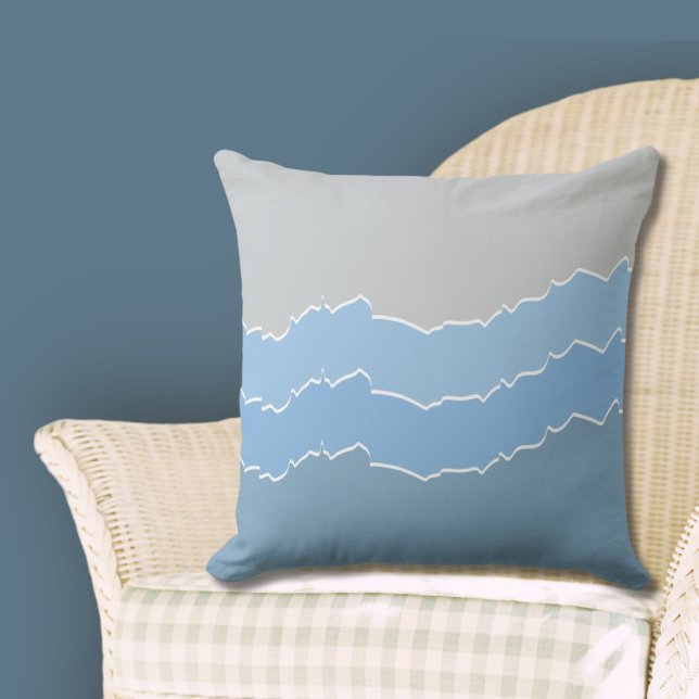 Unregelmäßiger blaugerissener Streifen Kissen (Stylish Irregular Blue Ripped Layered Stripes Throw Pillow, Cool Blue Hues)