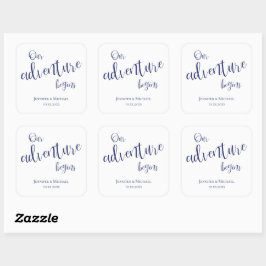 Unser Abenteuer beginnt dk Blue Typografy Hochzeit Quadratischer Aufkleber