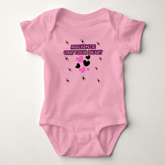 UNSER EINZIGES HERZ, ROSA 1. GEBURTSTAGSPARTY BABY STRAMPLER