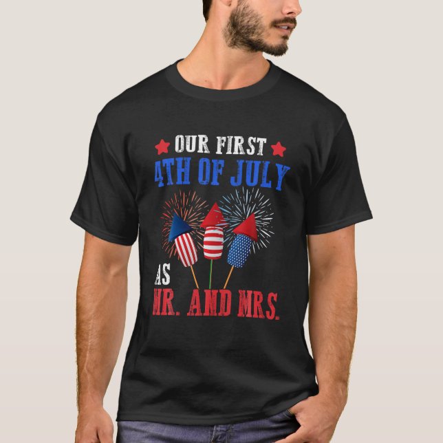 Unser erster 4. Juli als Herr Patriot Couple Hus T-Shirt (Vorderseite)