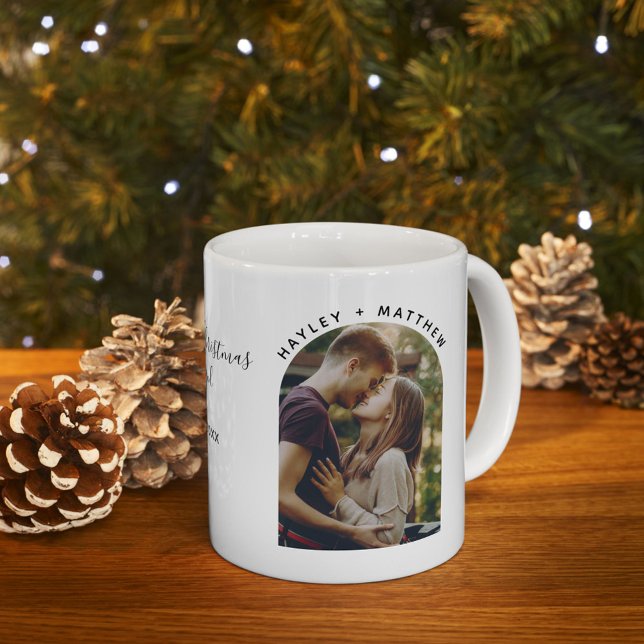 Unser erstes Verlobtes Foto für Weihnachten Kaffeetasse (First Christmas Engaged Photos White 11oz Coffee Mug)