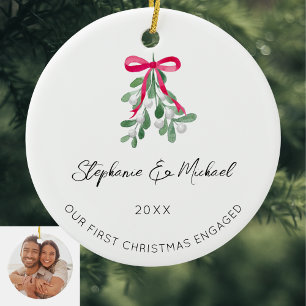 Unser erstes Verlobtes Mistletotherapie-Foto zu We Keramik Ornament