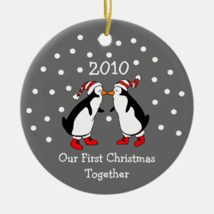 Unser erstes Weihnachten zusammen 2010 (Pinguine) Keramikornament