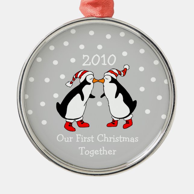 Unser erstes Weihnachten zusammen 2010 (Pinguine) Silbernes Ornament (Vorne)