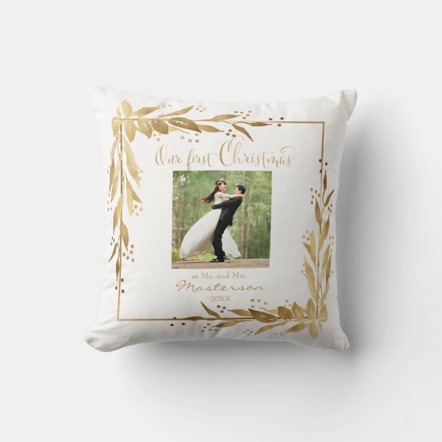 Unser erstes Weihnachts-Foto-Goldfeuer auf Weiß Kissen (Vorderseite)