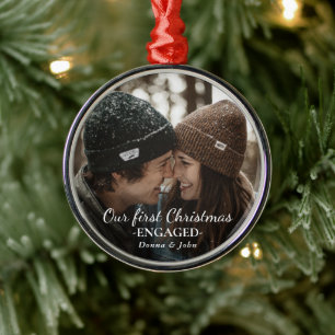 Unser First Christmas Verlobtes Elegantes Script-F Ornament Aus Metall