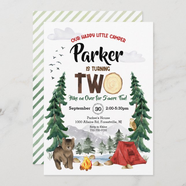 Unser glücklicher kleiner Camper ist eine zweitägi Einladung (Vorne/Hinten)