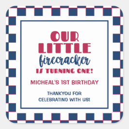 Unser kleiner Feuerwehrmann macht einen Geburtstag Quadratischer Aufkleber