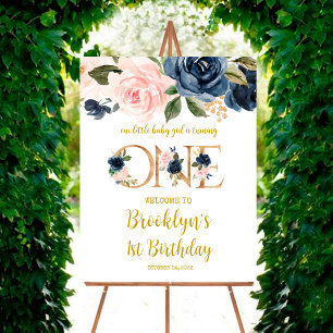 Unser kleines Baby Girl macht ein Willkommenszeich Poster