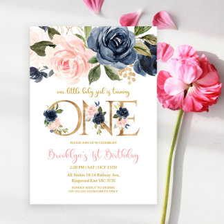 Unser kleines Baby Mädchen macht eine Einladung