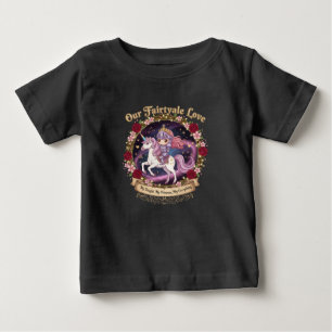 Unser Märchenliebes-Baby-Einhorn-Grafik-T-Shirt Baby T-shirt