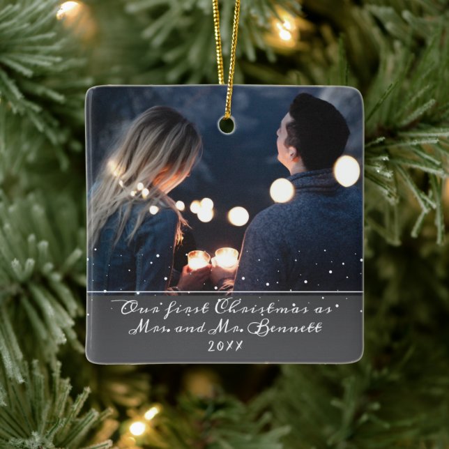Unsere erste Weihnachtsfrau & Mr. Wedding Foto Keramikornament (Baum)