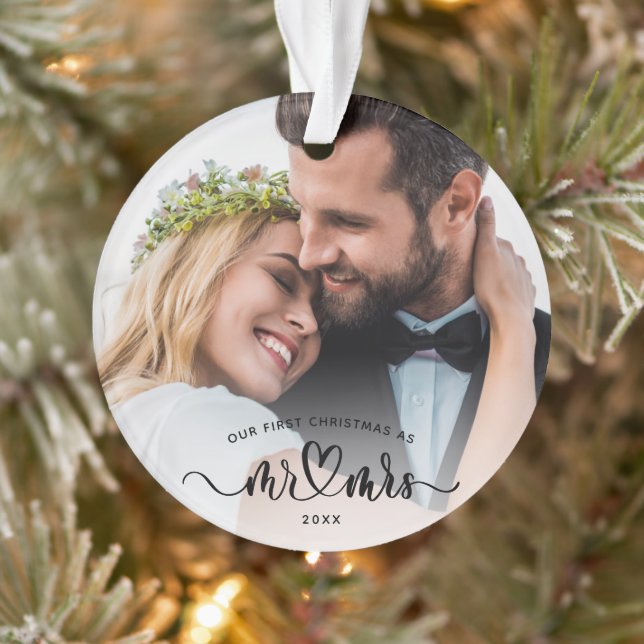 Unsere erste Weihnachtskalligraphie Mr. und Mrs. F Ornament (Baum)