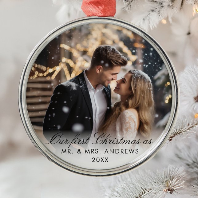 Unsere ersten Weihnachten als Herr. & Mrs. Foto Ornament Aus Metall (Our First Christmas as Mr. & Mrs. Photo Metal Ornament)