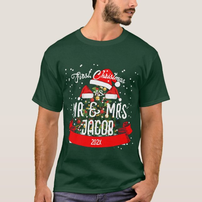 Unsere ersten Weihnachten als Herr und Frau Newlyw T-Shirt (Vorderseite)