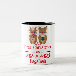Unsere ersten Weihnachten als Herr und Frau Newlyw Zweifarbige Tasse