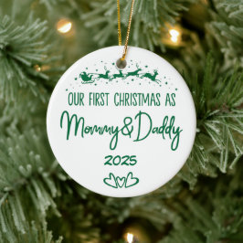 Unsere ersten Weihnachten als Mama und Papa Keramik Ornament