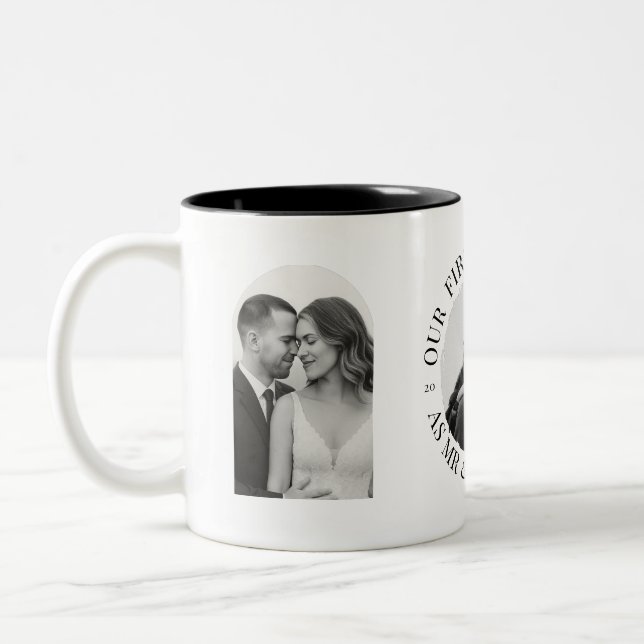 Unsere ersten Weihnachten als Mr. & Mrs. - Drei Fo Zweifarbige Tasse (Links)