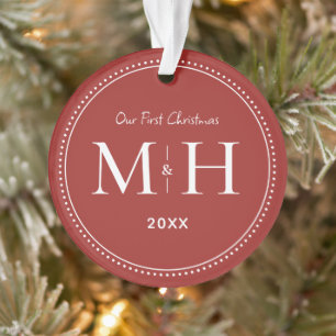 Unsere ersten Weihnachten Newlywings Monogram Red Ornament