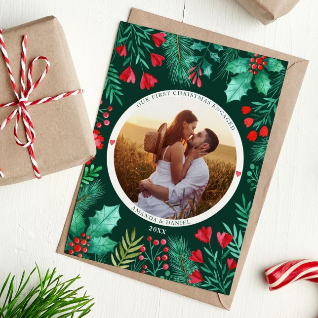 Unsere ersten Weihnachten Verlobte Aquarellfolien (Our First Christmas Engaged Watercolor Foliage Holiday Card)