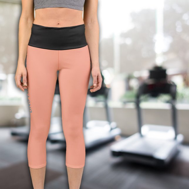 Unstoppable Woman's Exercise Capri Leggings (Von Creator hochgeladen)