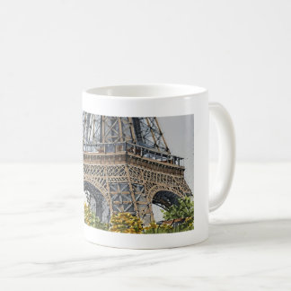 Unter dem Eiffelturm – handgezeichnete Skizzenkuns Kaffeetasse