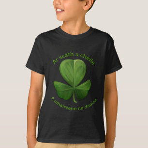 Unter dem Schutz друг друга überleben Menschen T-Shirt