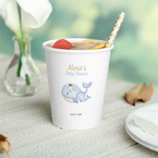 Unter der Meereswal-Kinderdusche (Junge) Pappbecher (In Situ)