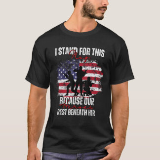 Unter ihr T-Shirt