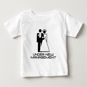 Unter "Neues Management Verheiratet" Baby T-shirt