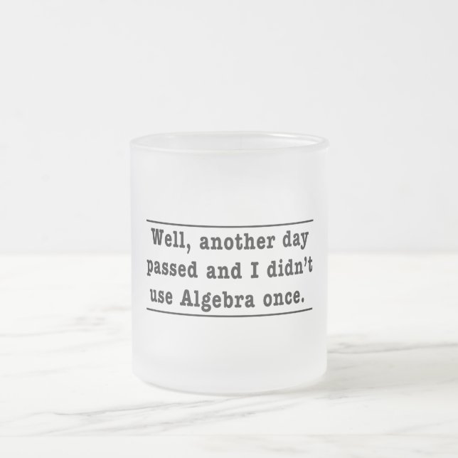 Unter Verwendung der Algebra Mattglastasse (Mittel)