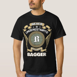 Unterschätze niemals die Macht eines BAGGER T-Shirt